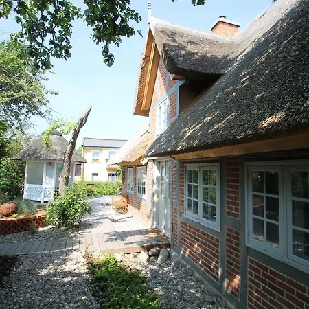 5100 - Dahmes Alte Fischerkate *